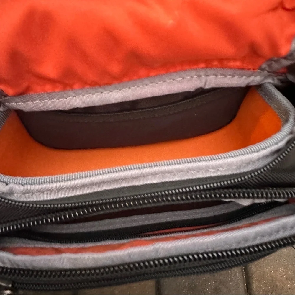 Everki Black and Orange Men's Backpack travel